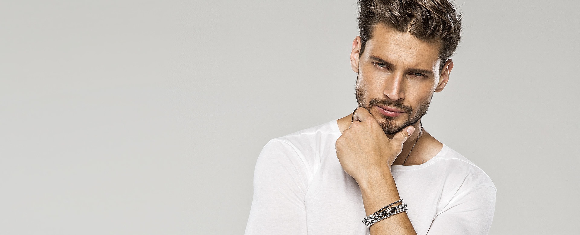 How to wear Men’s Jewelry with Confidence 1