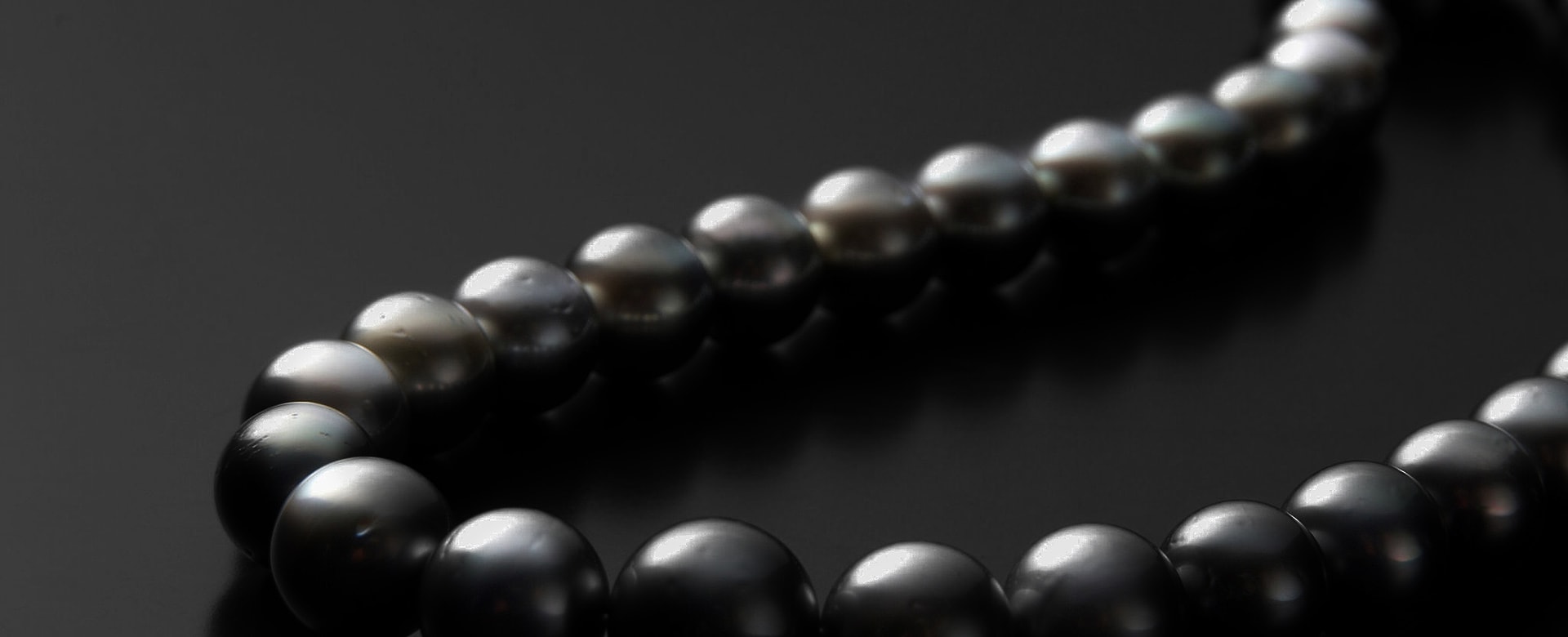 23 Black Gemstones For Jewelry 1
