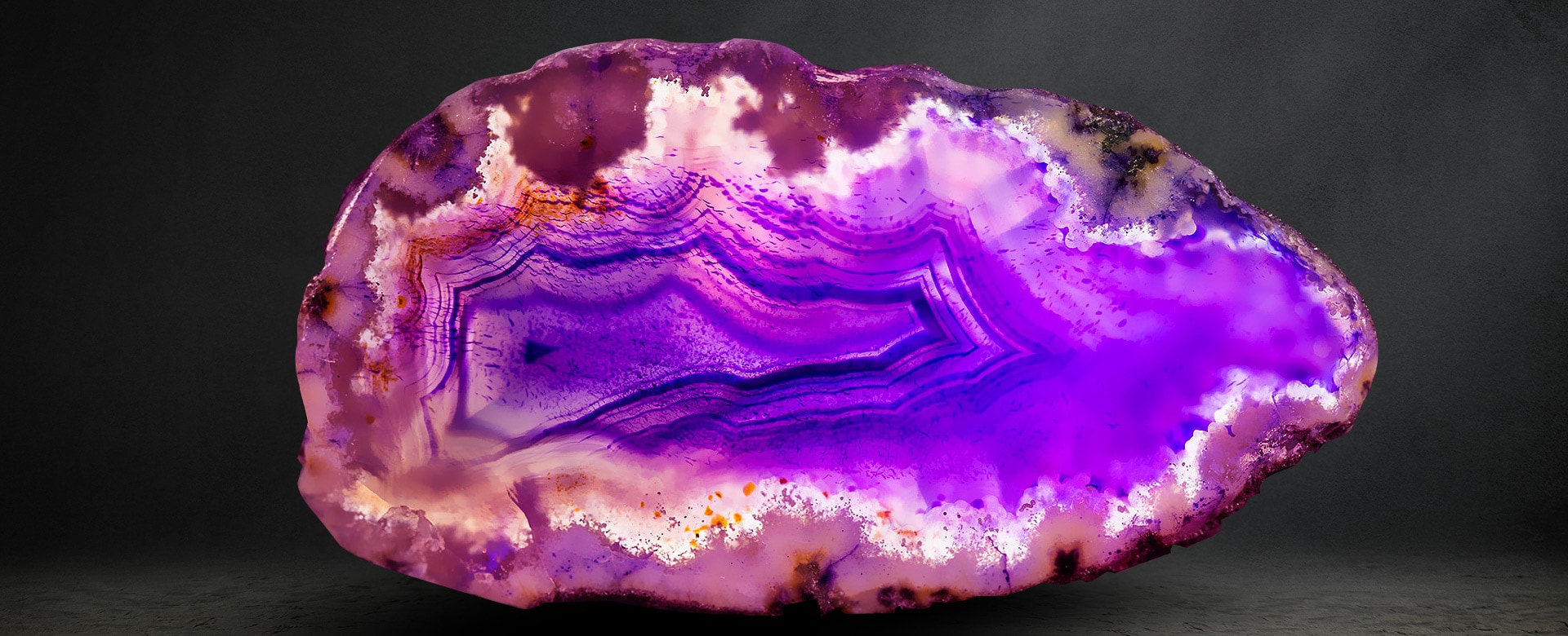 Purple Agate Meaning and Properties 1
