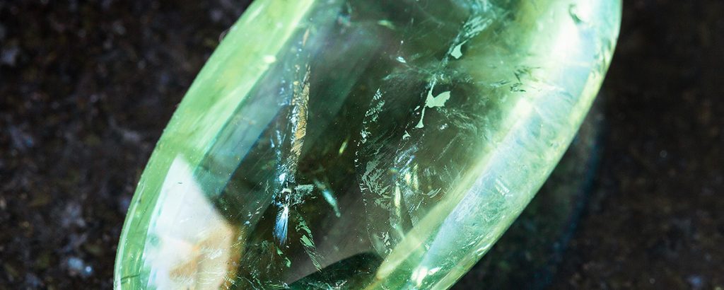 Green Quartz Meaning and Properties 2