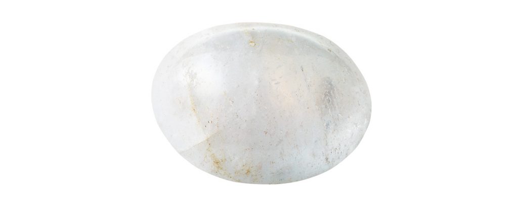 White Chalcedony Meaning and Properties 2