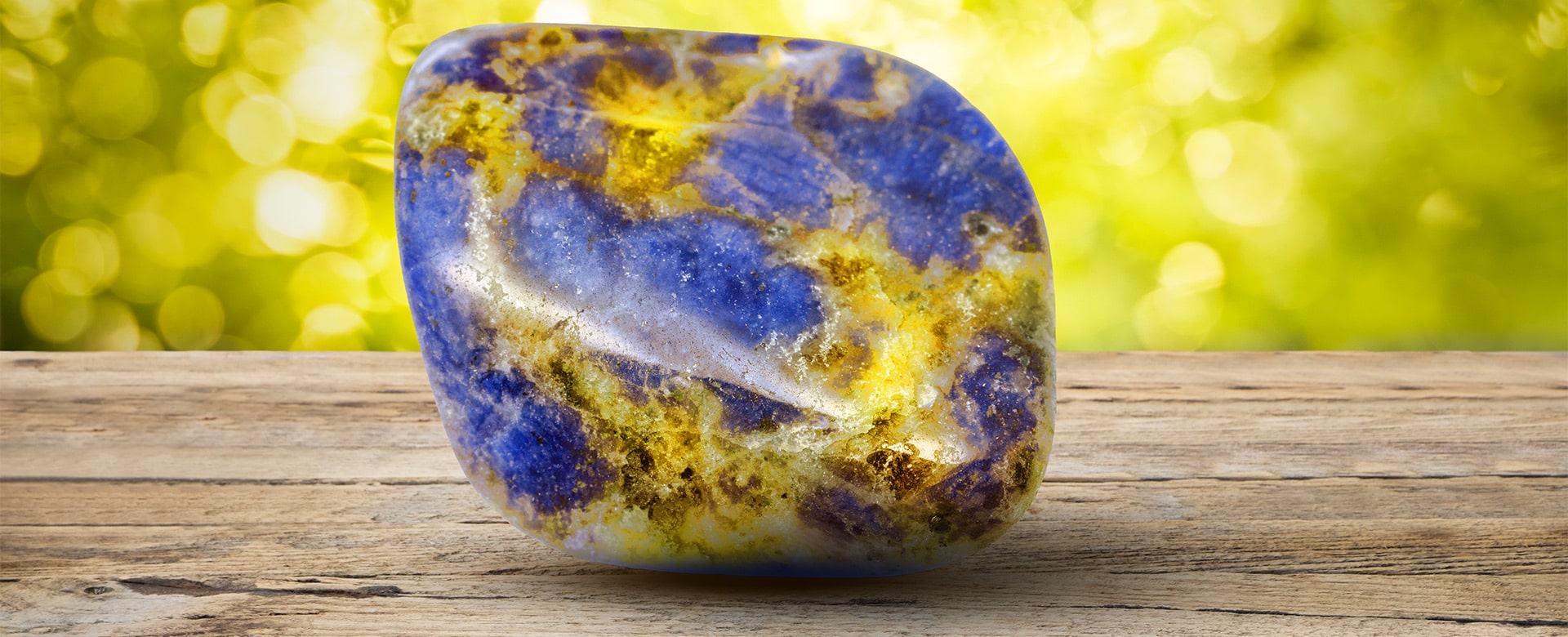 Yellow Sodalite Meaning and Properties 1