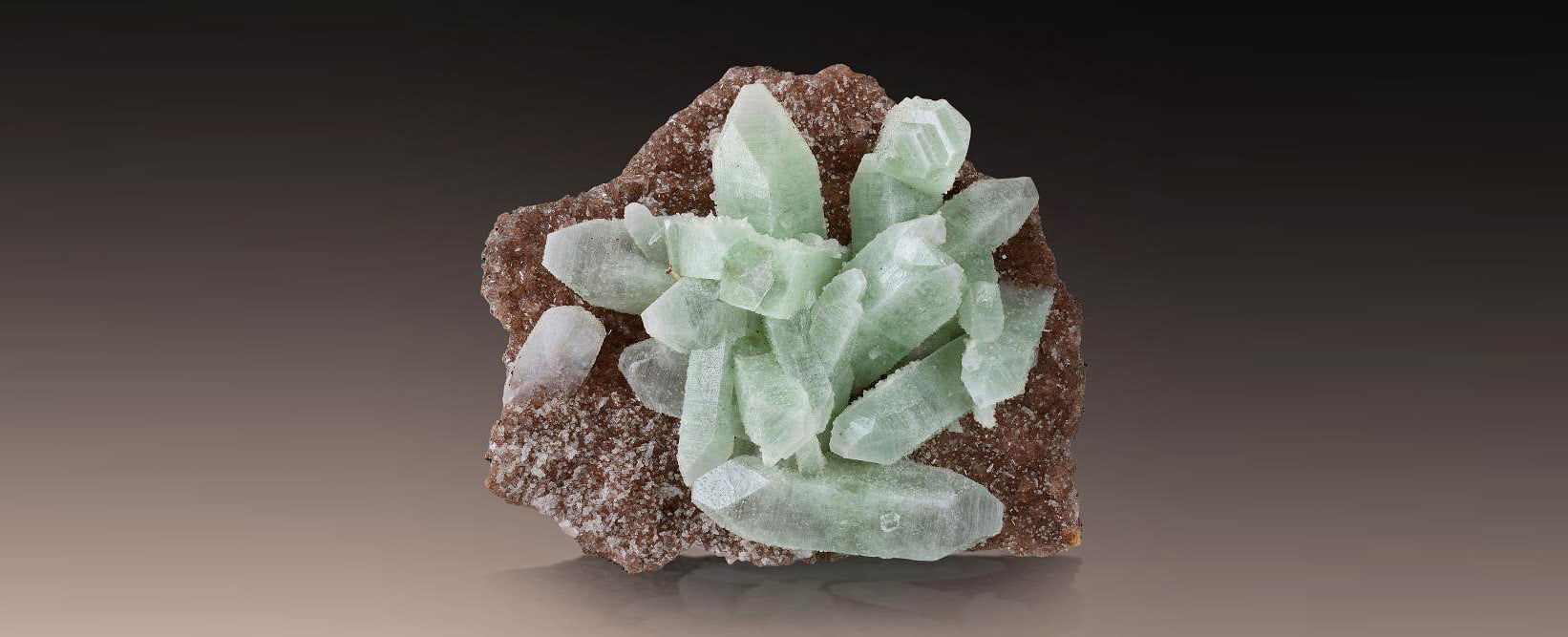 Apophyllite Meaning and Properties 1