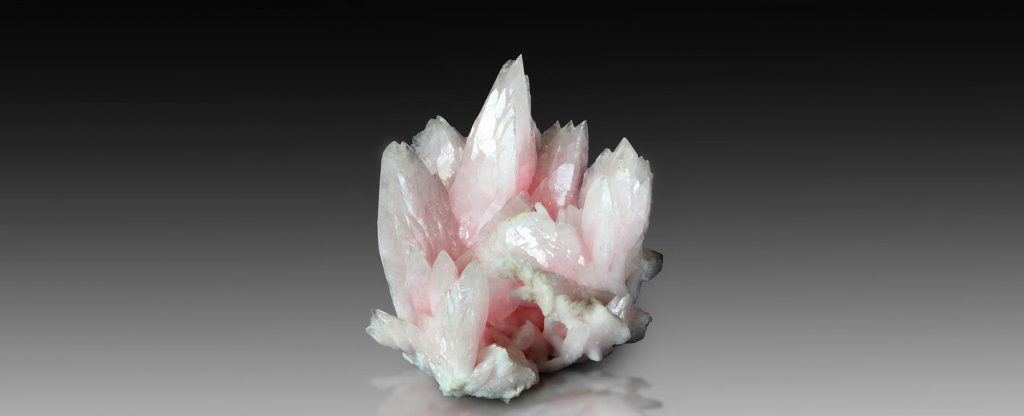 Mangano Calcite Meaning and Properties 2