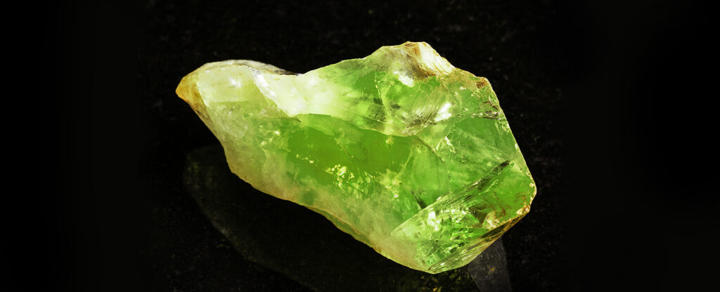 Green Citrine Meaning and Properties 2