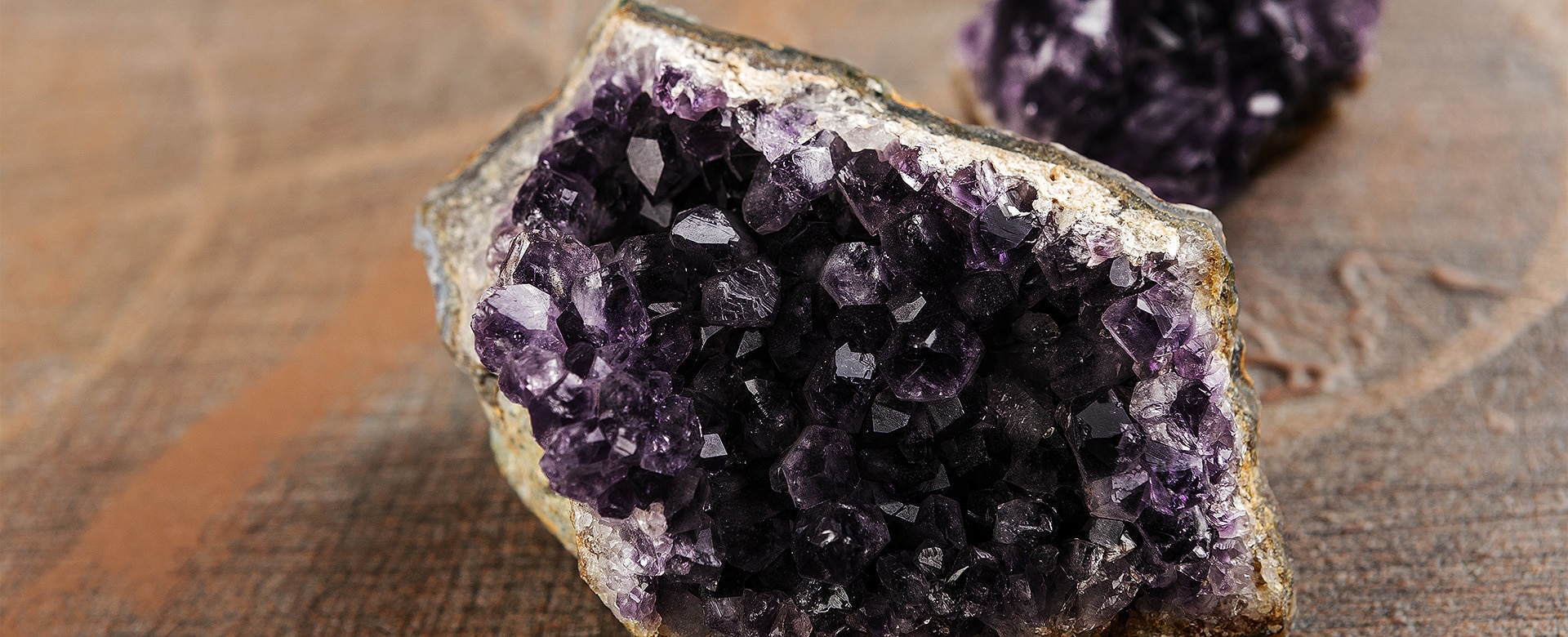Black Amethyst Meaning and Properties 1