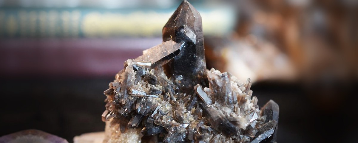 Black Quartz Meaning and Properties 1