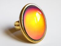 Golden Fountain of Youth - Mood Ring - 25x18 mm...