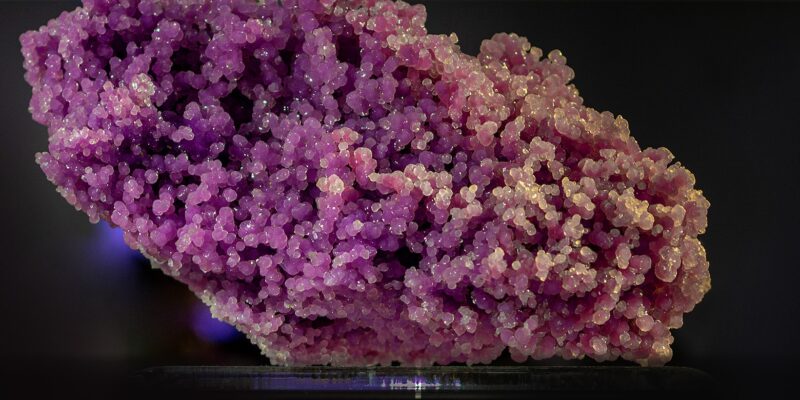 Grape Agate Meaning and Properties