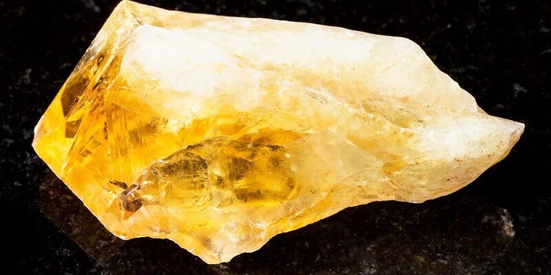 Yellow Amethyst Meaning and Properties